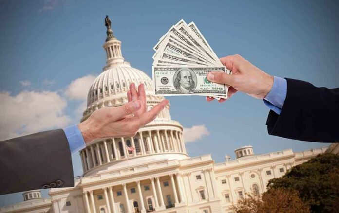 192890837 featured image Hands exchanging money in front of Capitol building