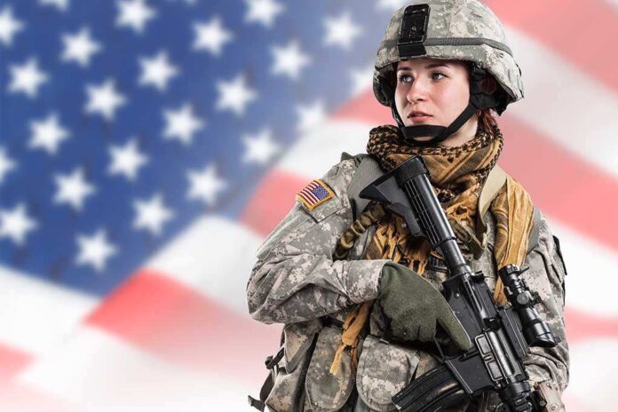 679646599 featured image Soldier in uniform with USA flag background